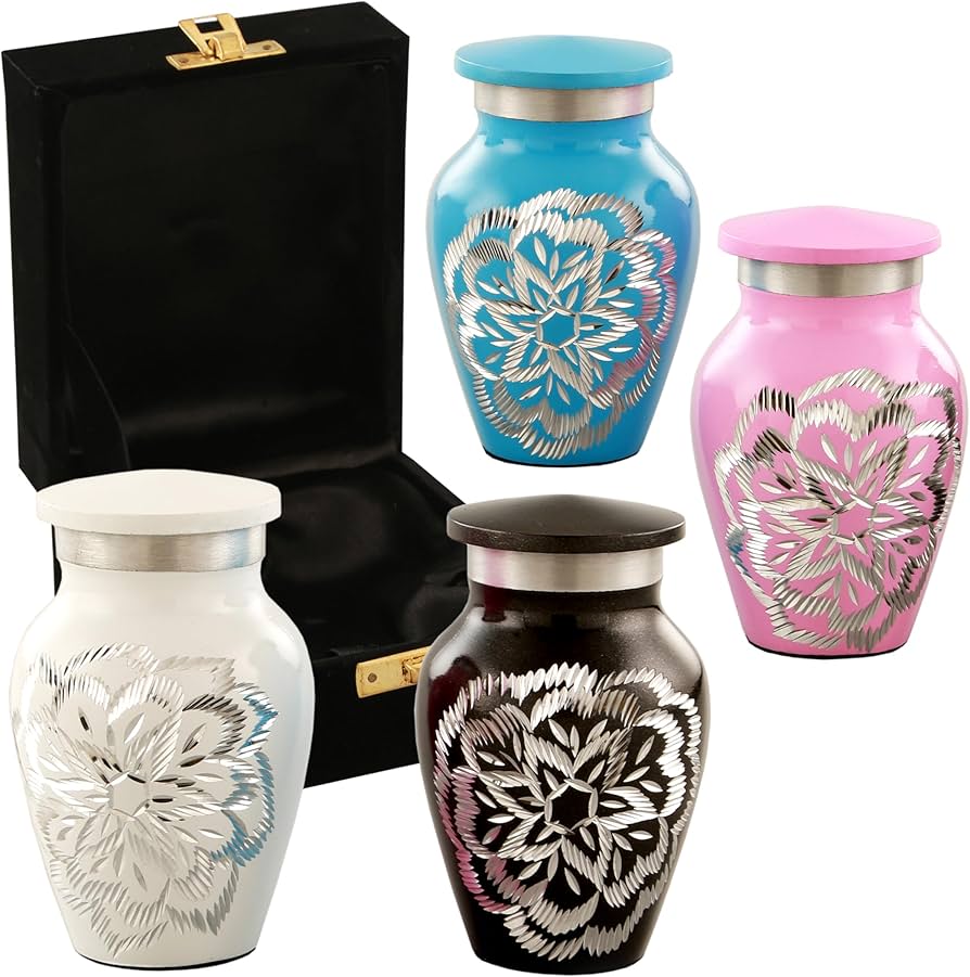 Small keepsake Urns